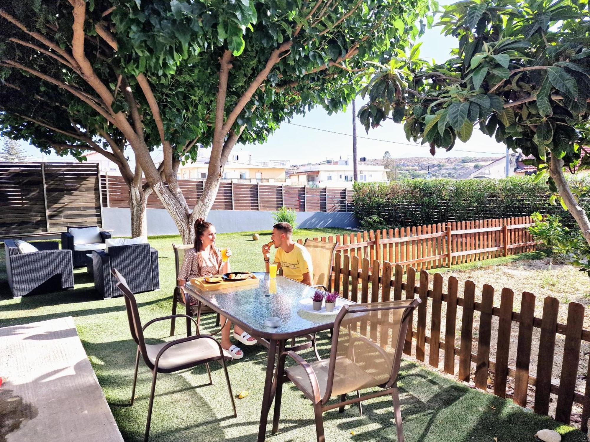 Stelios House W Courtyard Appartement *